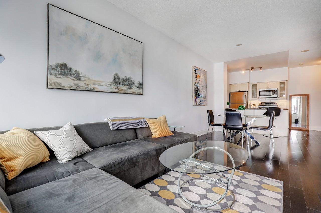 2191 Yonge St #3712 - Photo 6 of 27