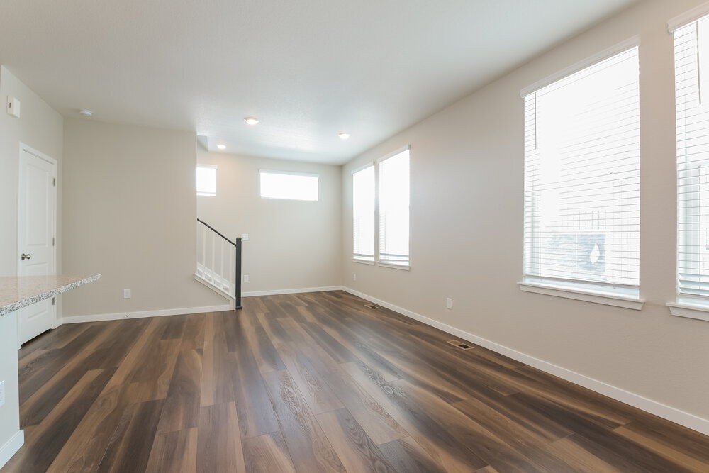 18582 E 47th Dr - Photo 5 of 18