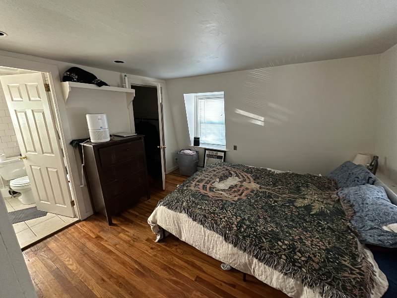 126 1/2 Waterman St - Photo 2 of 15