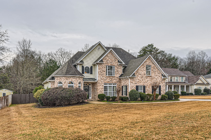 150 Diana Drive - Photo 2 of 28