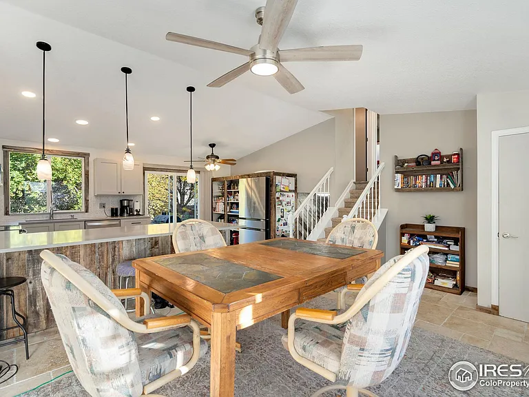 2636 Wapiti Rd - Photo 2 of 8