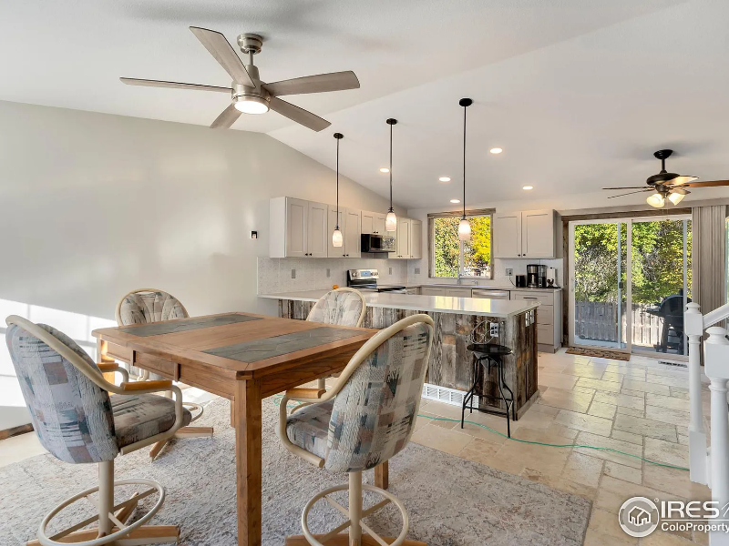 2636 Wapiti Rd - Photo 3 of 8