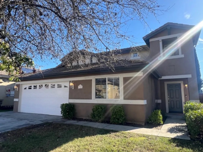 27555 Sierra Madre Dr #1 - Photo 2 of 11