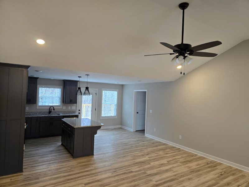 456 Richardsville Byp - Photo 3 of 11