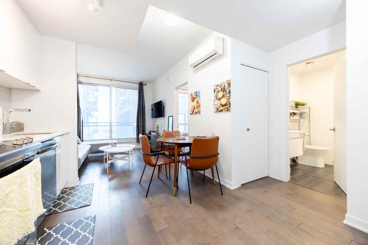 1190 Rue Mackay #707 - Photo 6 of 15