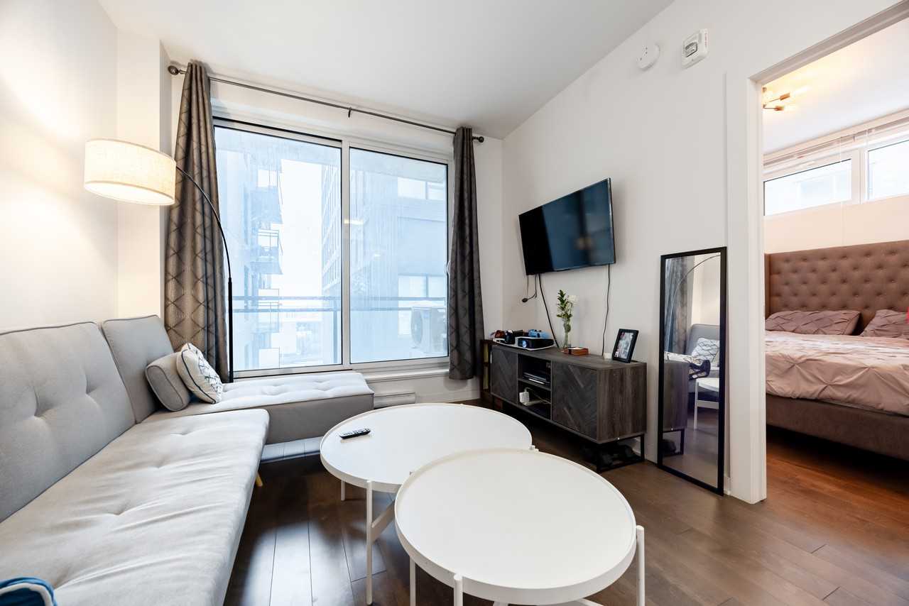 1190 Rue Mackay #707 - Photo 3 of 15