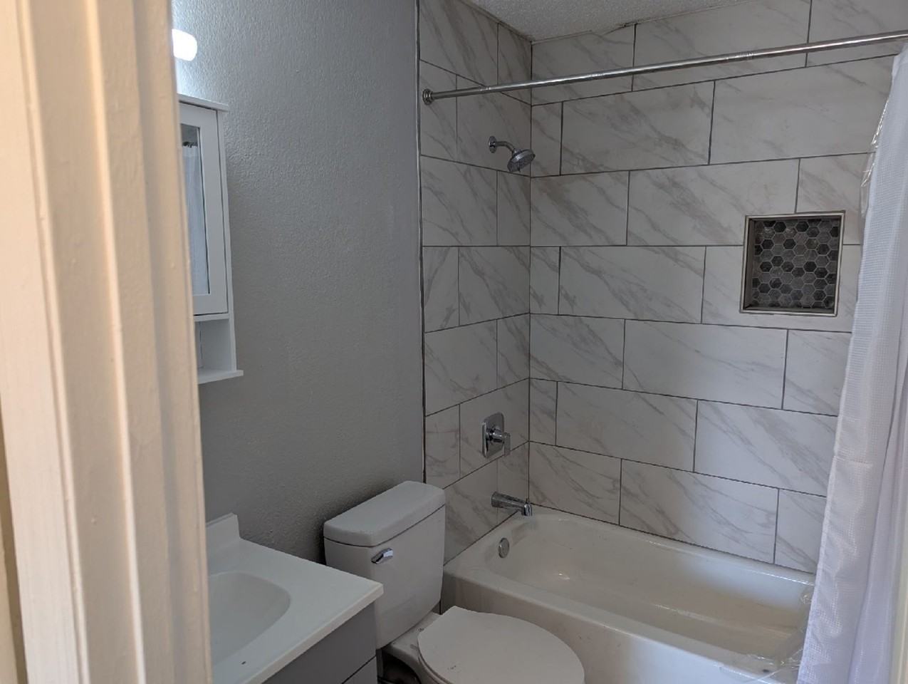 5609 20th St W - Photo 7 of 28