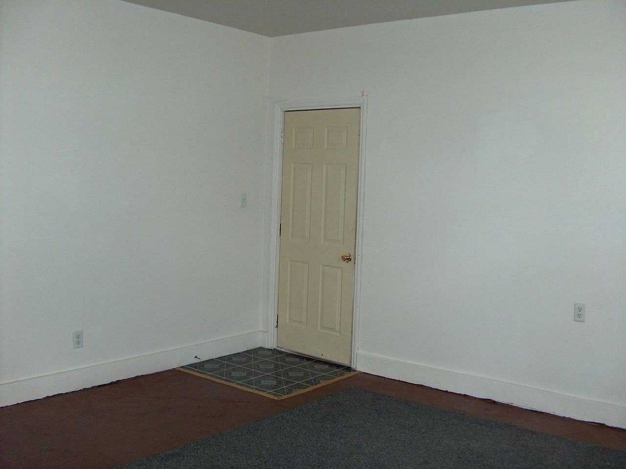 911 N 9th Street - Photo 6 of 7