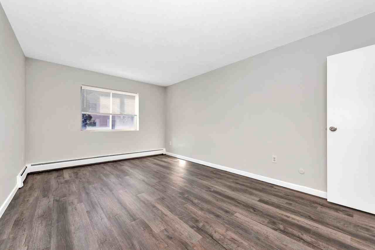 430 River - Photo 7 of 13