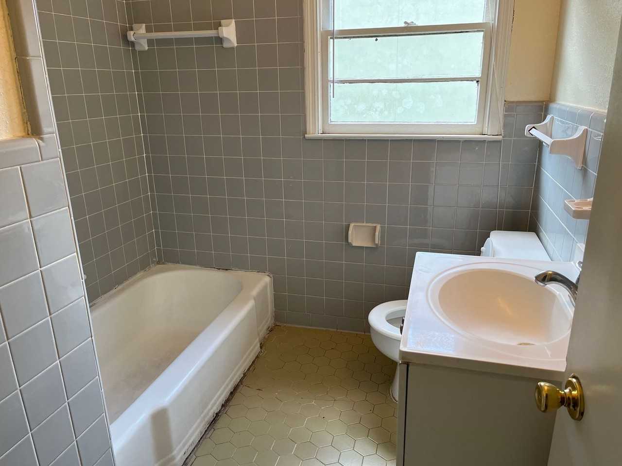 100 Lankford Cir - Photo 5 of 6