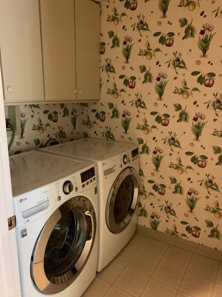 806 Torrey Ln - Photo 3 of 10