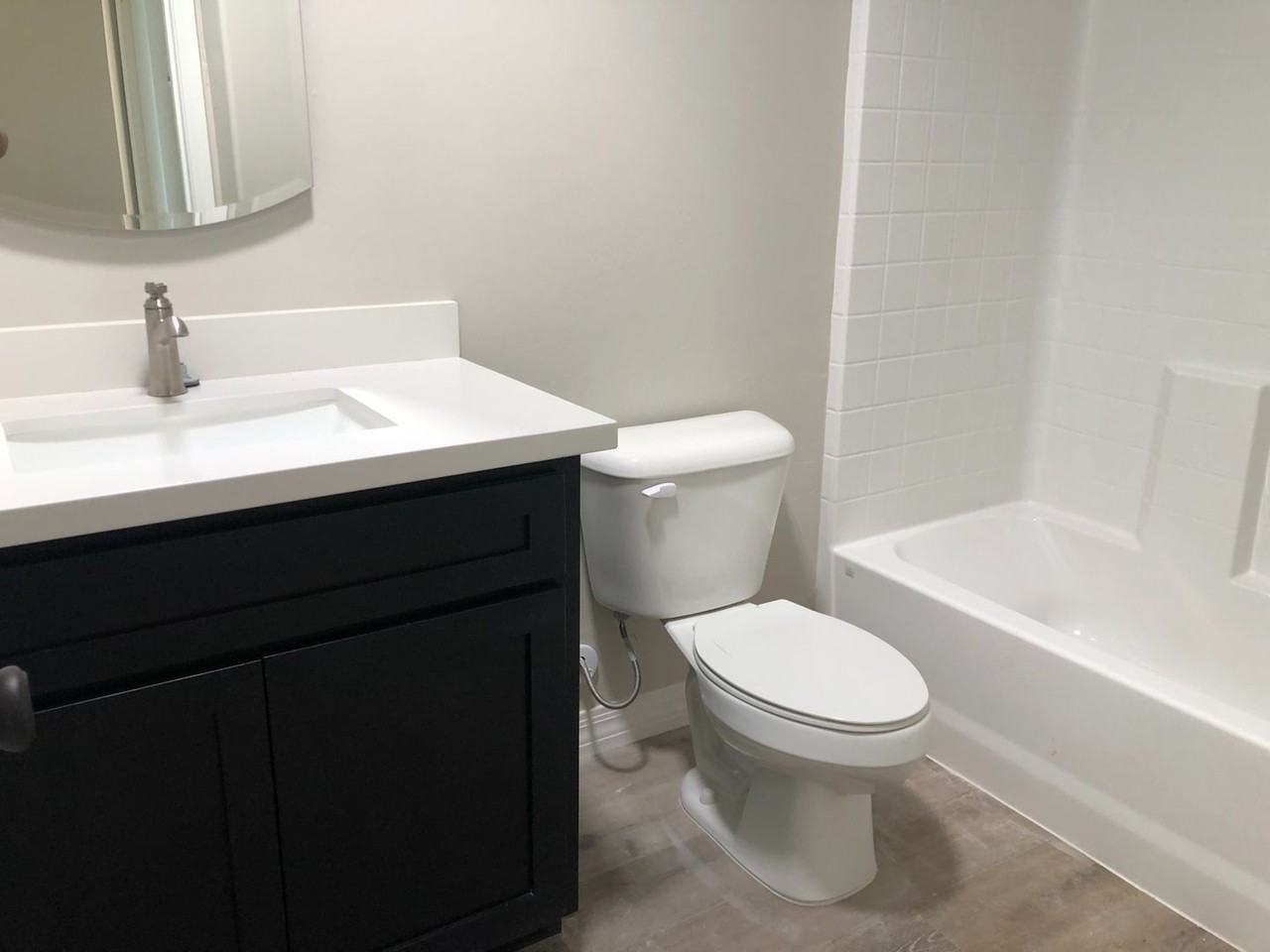 283 E Crane St - Photo 3 of 7