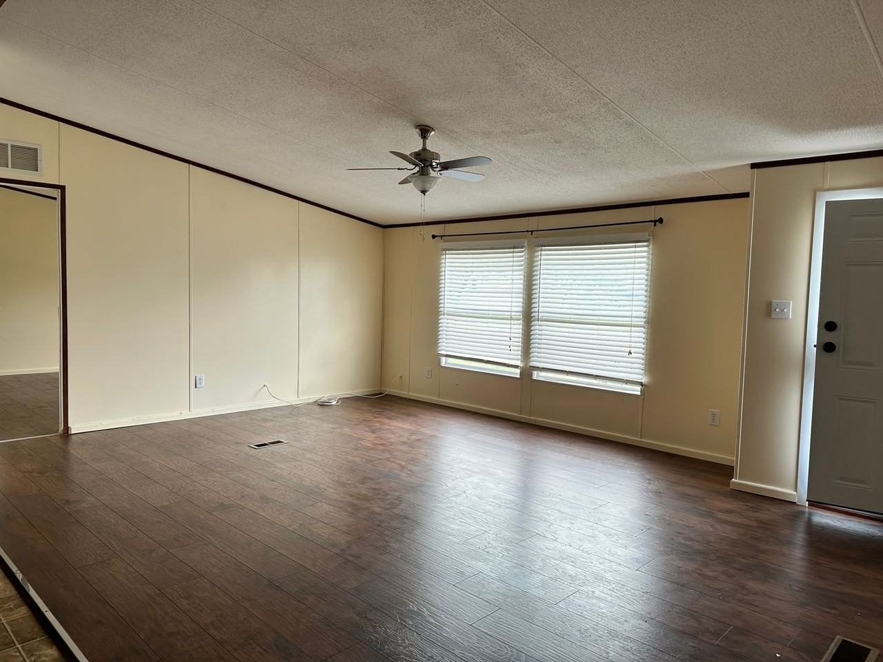 1016 Private Road 1518 - Photo 3 of 13