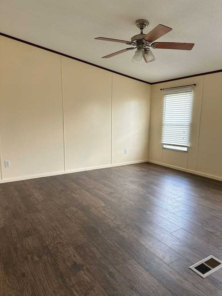 1016 Private Road 1518 - Photo 6 of 13