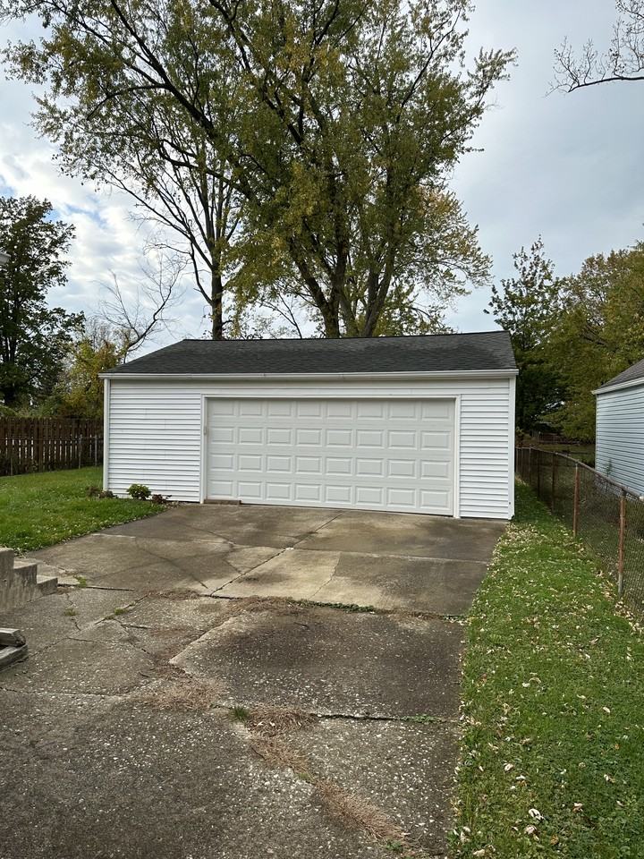 33703 Guilbert Rd #NA - Photo 2 of 9