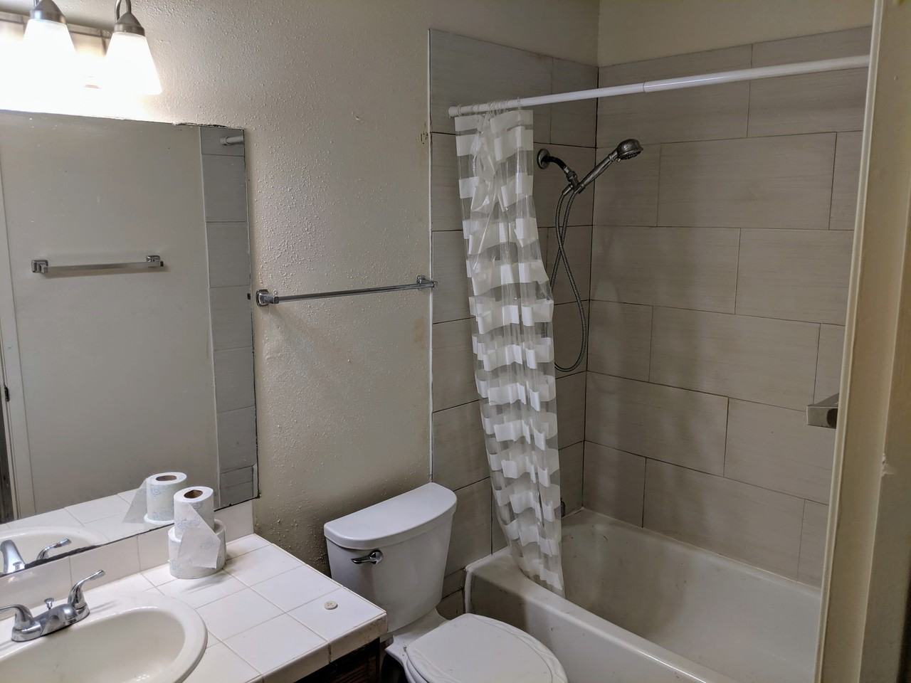 6346 Club Oaks St #NA - Photo 3 of 5