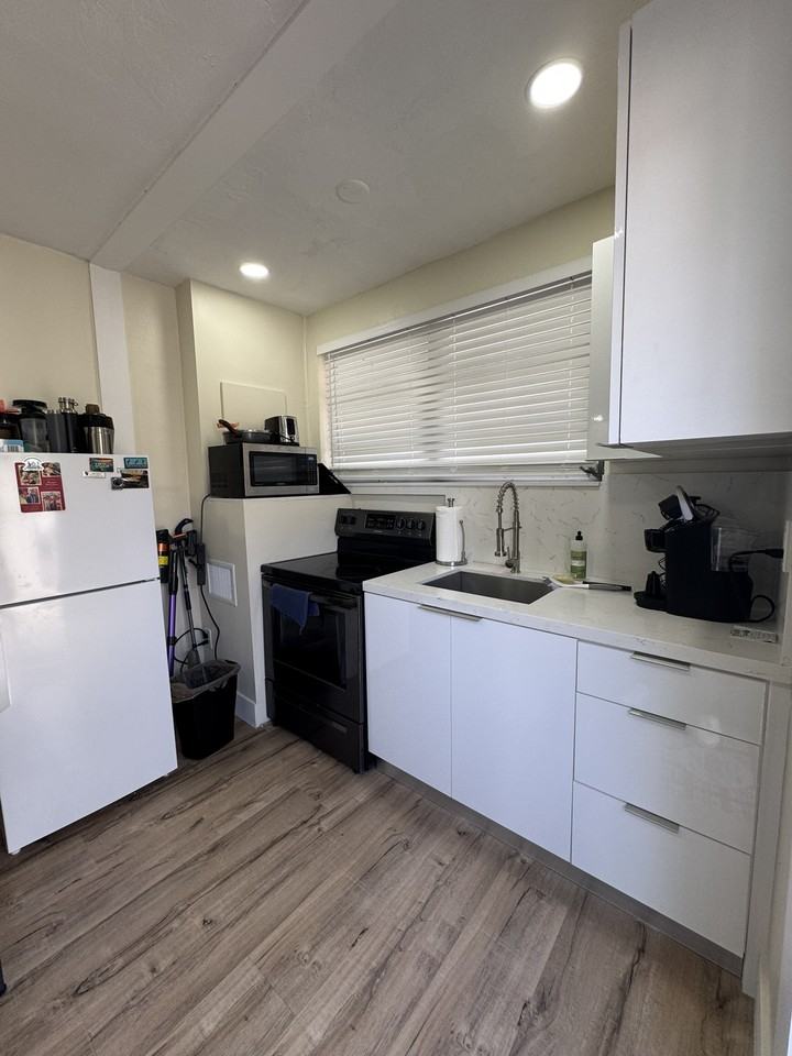 664 Colson Dr #1 - Photo 6 of 10