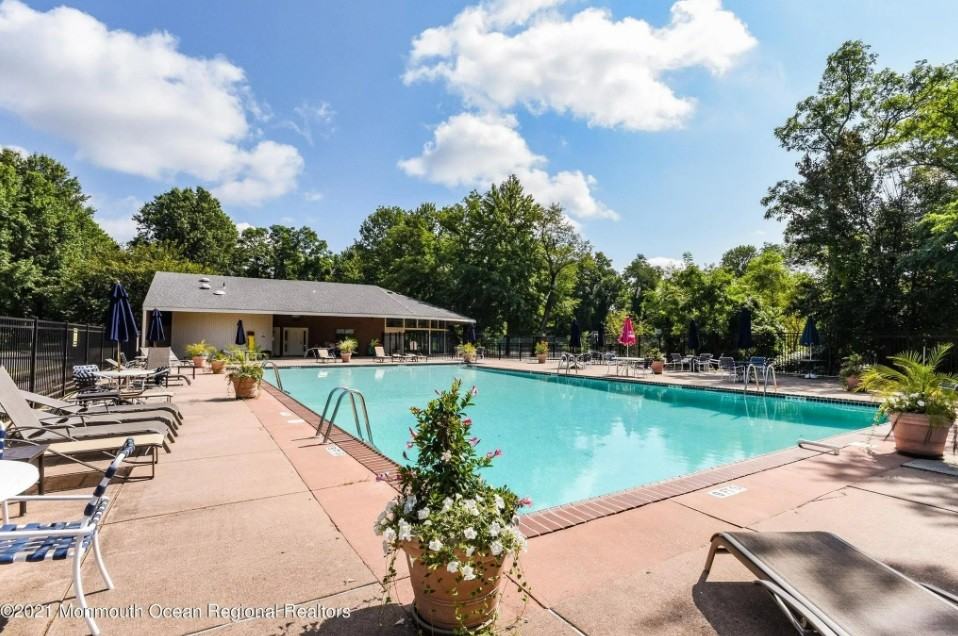 3 Carol Ct #3 - Photo 3 of 15