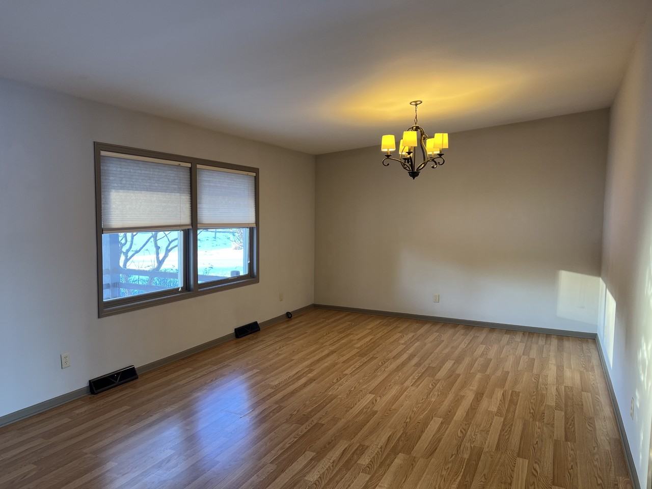 2904 E Hayley Ln #NA - Photo 2 of 14