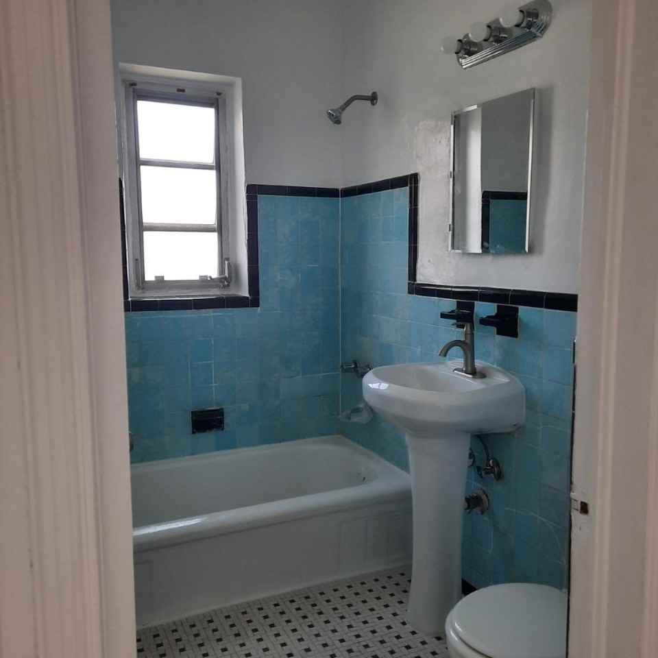 9064 Collins Ave #11 - Photo 5 of 11