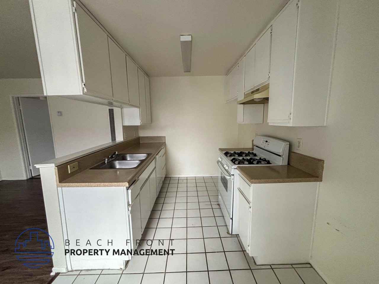 1547 W. 261st St. - Photo 5 of 10