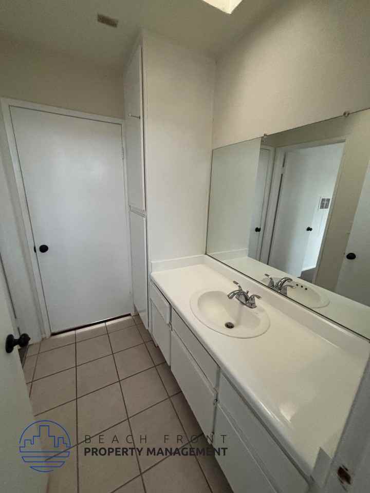 1547 W. 261st St. - Photo 6 of 10