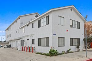 featured image of 525 W 8th St