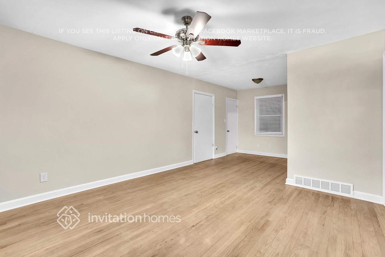 2885 Gresham Rd Se - Photo 5 of 20