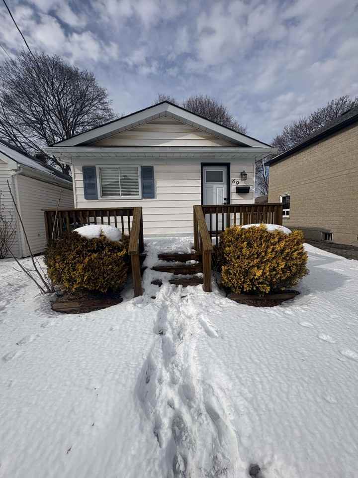 69 Lowell Avenue - Photo 3 of 17