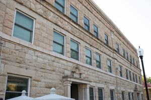 featured image of 907 S 25th St