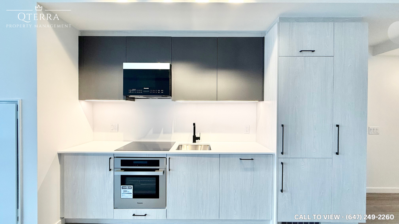 217-689 The Queensway, Etobicoke, Ontario M8Y 1L1 - Photo 2 of 15