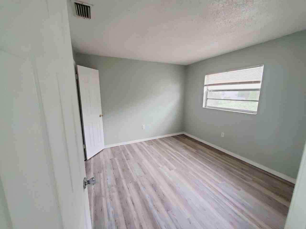 Orchard Garden Apartments - Photo 3 of 6