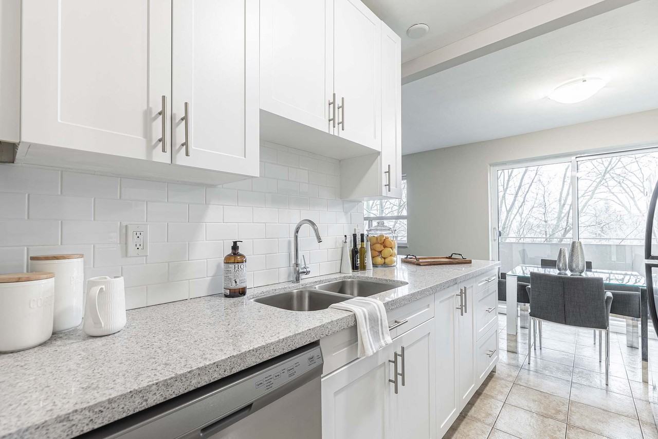 Stirling Place - Photo 7 of 12