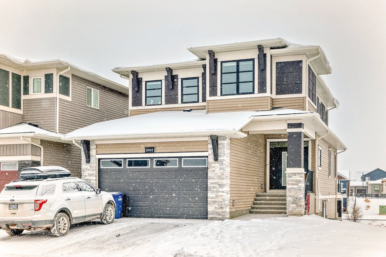 1666 Baywater St Sw - Photo 2 of 50