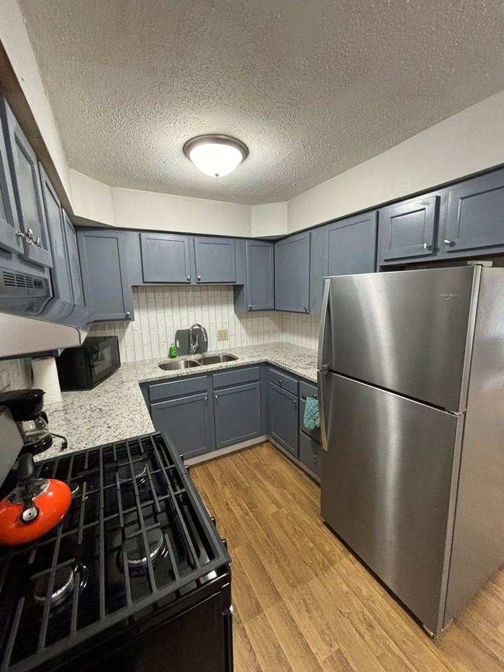 072-Michigan East - Photo 3 of 42