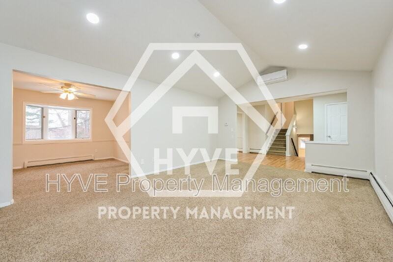 5001 S Beeler St - Photo 3 of 30