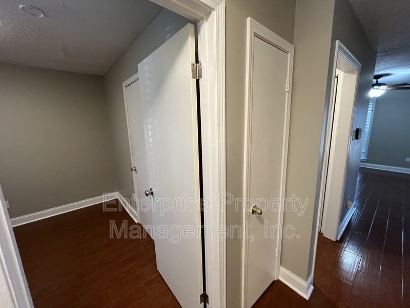 2317 Belin Dr - Photo 4 of 24
