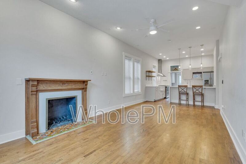 123 S Bannock St - Photo 3 of 25