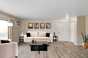 featured image of 703 S Rogers St