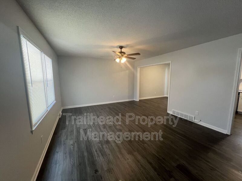 2216 Wilson Ave - Photo 5 of 20