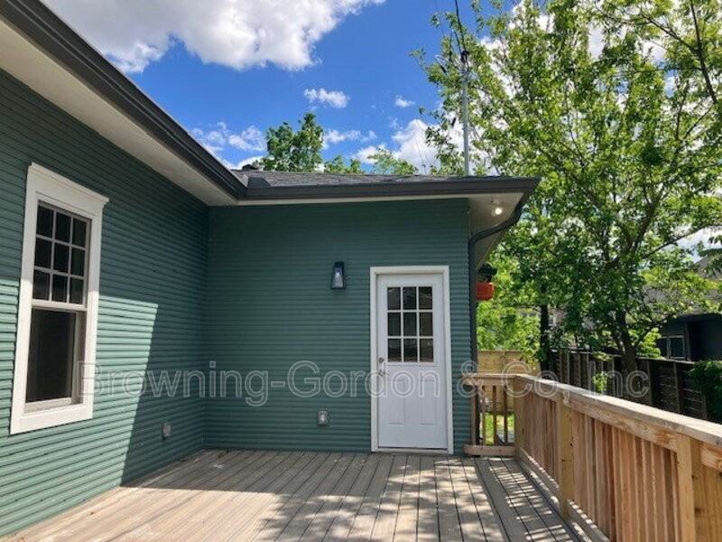 1005 W Eastland Ave - Photo 3 of 39