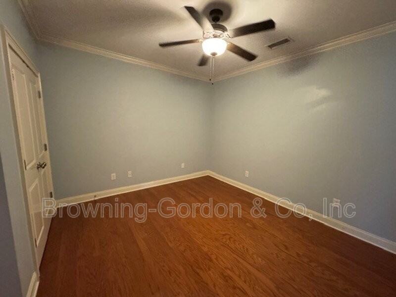 3120 Long Blvd #106 - Photo 7 of 8