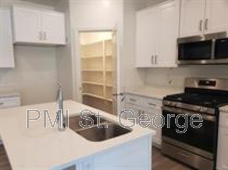 350 W. Old Hwy #7ROOM2 - Photo 6 of 33