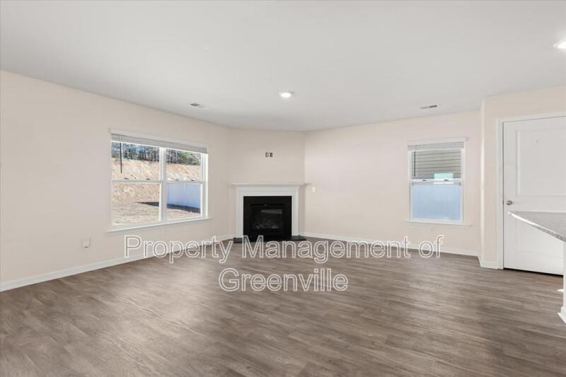 926 Ashwood Way - Photo 4 of 21