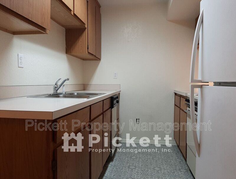 12880 Lake Shore Dr Nw #B - Photo 6 of 8