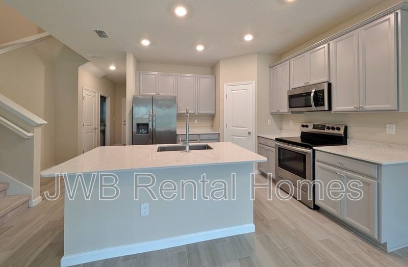 477 Albany Bay Blvd - Photo 6 of 29