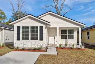 1709 W 12th St - Photo 1 of 1