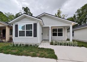 1528 W 24th St - Photo 1 of 1