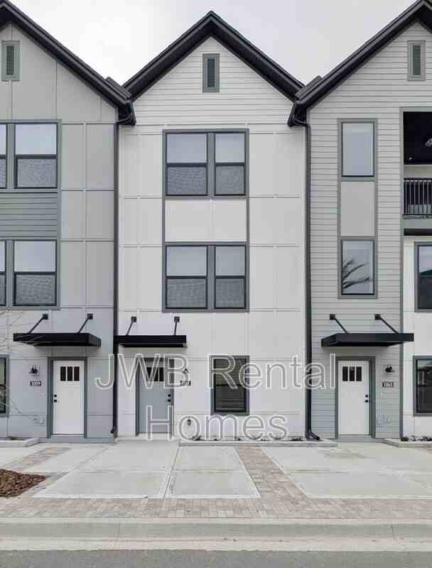 1061 Farwell St - Photo 2 of 21