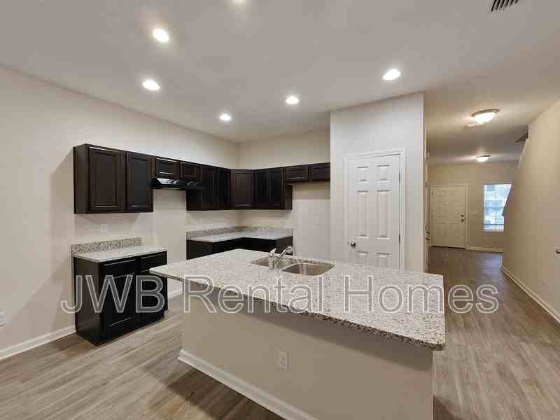 6635 Talking Tree Ct - Photo 3 of 8